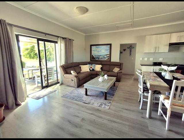3 BEDROOM HOUSE FOR SALE IN BRITANNIA BAY